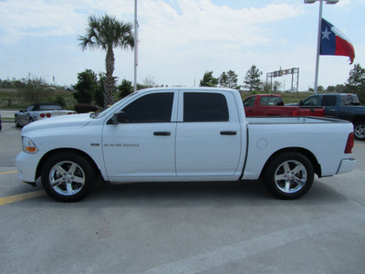 ram 1500 2012 white gasoline 8 cylinders 2 wheel drive 6 speed automatic 77338