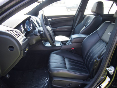 chrysler 300 2013 black sedan s gasoline 6 cylinders rear wheel drive automatic 75067