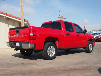 chevrolet silverado 1500 2011 red lt 8 cylinders automatic 79110