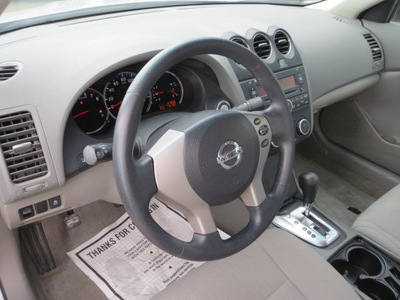 nissan altima 2012 silver sedan gasoline 4 cylinders front wheel drive automatic 79936