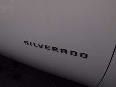 chevrolet silverado 1500 2013 white work truck gasoline v6 2 wheel drive automatic with overdrive 77581