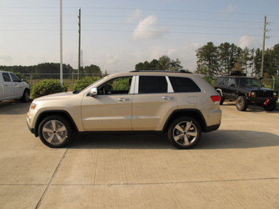 jeep grand cherokee 2014 suv limited gasoline 8 cylinders 2 wheel drive automatic 77375