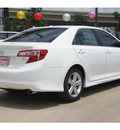 toyota camry 2013 white sedan se gasoline 4 cylinders front wheel drive automatic 78232