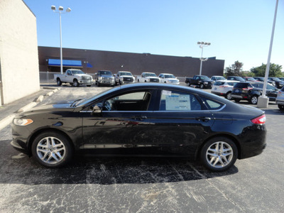 ford fusion 2013 black sedan se 4 cylinders front wheel drive automatic with overdrive 60546
