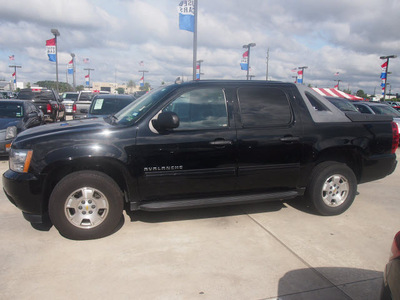 chevrolet avalanche 2010 black suv ls flex fuel 8 cylinders 2 wheel drive automatic 77090