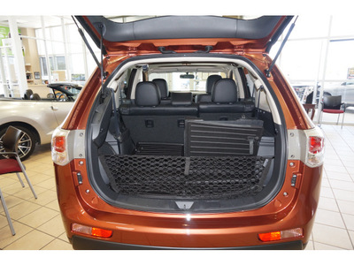 mitsubishi outlander 2014 copper se gasoline 4 cylinders front wheel drive automatic 77090