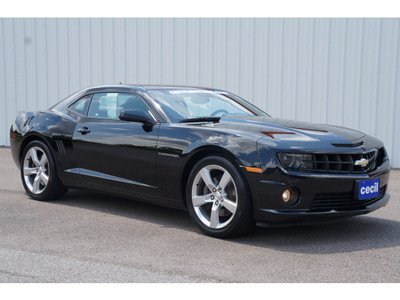 chevrolet camaro 2010 black coupe ss gasoline 8 cylinders rear wheel drive automatic with overdrive 77632