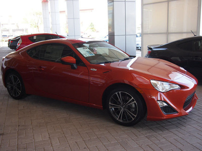 scion fr s 2013 orange coupe gasoline 4 cylinders rear wheel drive automatic 78232