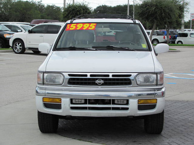 nissan pathfinder 1997 white suv le gasoline 6 cylinders rear wheel drive automatic 33884