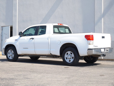 toyota tundra 2010 white grade gasoline 8 cylinders 2 wheel drive automatic 79407