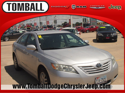 toyota camry 2009 silver sedan le gasoline 4 cylinders front wheel drive automatic 77375