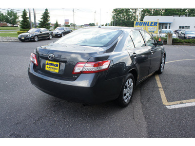 toyota camry 2010 magnetic gray sedan le gasoline 4 cylinders front wheel drive automatic 07724