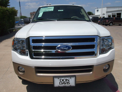 ford expedition 2013 off white suv xlt flex fuel 8 cylinders 2 wheel drive automatic 76011