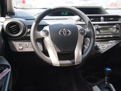 toyota prius c 2013 black hatchback two hybrid 4 cylinders front wheel drive automatic 78232