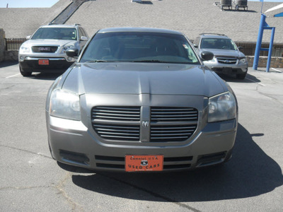 dodge magnum 2005 charcoal wagon sxt gasoline 6 cylinders rear wheel drive automatic 79936