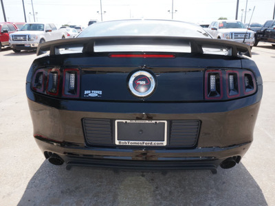 ford mustang 2013 black coupe boss 302 gasoline 8 cylinders rear wheel drive 6 speed manual 75070