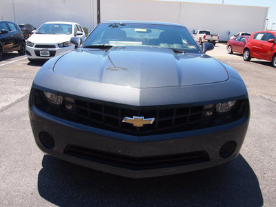 chevrolet camaro 2013 dk  gray coupe ls gasoline 6 cylinders rear wheel drive automatic 75075