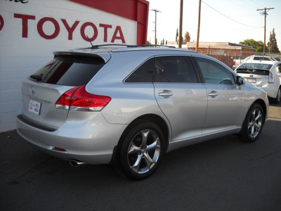 toyota venza 2011 silver fwd v6 gasoline 6 cylinders front wheel drive automatic 79925