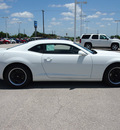chevrolet camaro 2013 white coupe ls gasoline 6 cylinders rear wheel drive automatic 78009