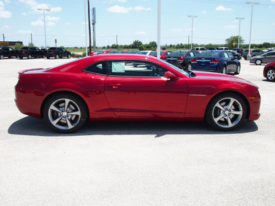 chevrolet camaro 2013 red coupe ss gasoline 8 cylinders rear wheel drive automatic 78009