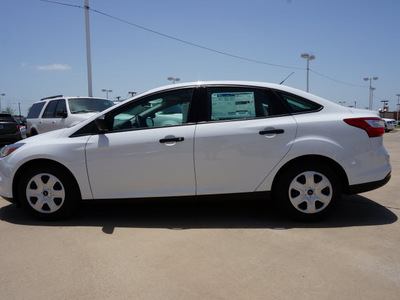ford focus 2013 white sedan s flex fuel 4 cylinders front wheel drive automatic 75062