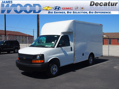 chevrolet express cutaway 2013 white 3500 flex fuel 8 cylinders rear wheel drive 6 speed automatic 75234