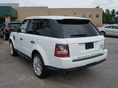 land rover range rover sport 2011 white suv hse gasoline 8 cylinders 4 wheel drive shiftable automatic 27511