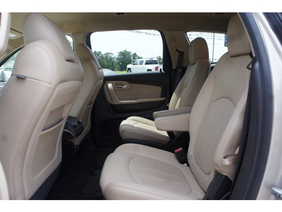 chevrolet traverse 2012 gold ltz gasoline 6 cylinders all whee drive automatic 75657