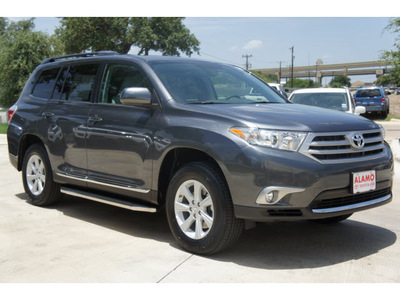 toyota highlander 2013 gray suv se gasoline 6 cylinders front wheel drive automatic 78232