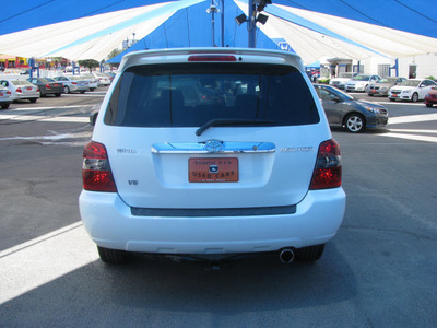 toyota highlander 2007 white suv gasoline 6 cylinders front wheel drive automatic 79936