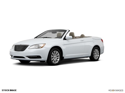 chrysler 200 convertible 2013 gasoline 4 cylinders front wheel drive not specified 78232
