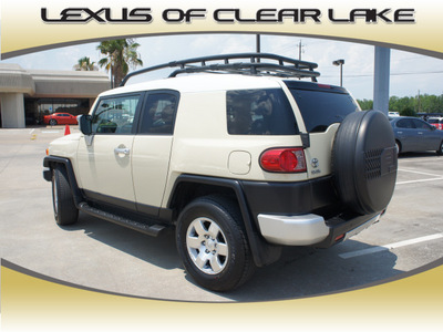 toyota fj cruiser 2008 tan suv gasoline 6 cylinders 2 wheel drive automatic 77546