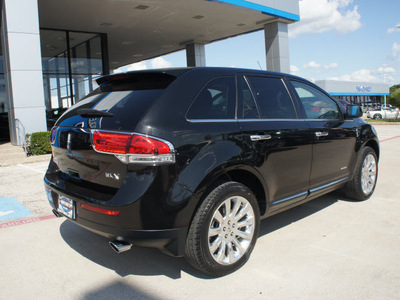 lincoln mkx 2011 black suv w navigation gasoline 6 cylinders front wheel drive automatic 75067