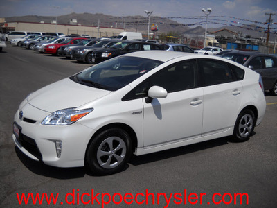 toyota prius 2012 white hatchback hybrid 4 cylinders front wheel drive automatic 79925