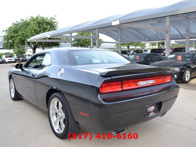 dodge challenger 2012 black coupe r t classic gasoline 8 cylinders rear wheel drive automatic 76051