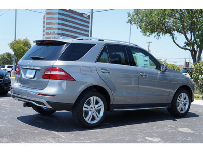 mercedes benz m class 2013 gray suv ml350 gasoline 6 cylinders rear wheel drive shiftable automatic 78216
