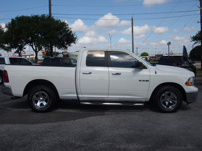 dodge ram 1500 2009 white pickup truck st gasoline 8 cylinders 2 wheel drive 5 speed automatic 78214