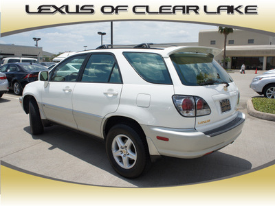 lexus rx 300 2002 white suv gasoline 6 cylinders front wheel drive automatic 77546