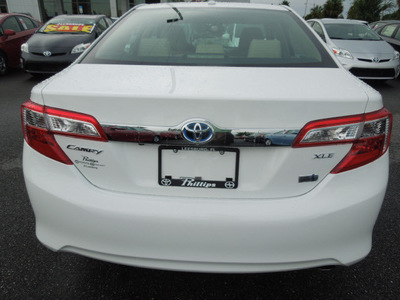 toyota camry hybrid 2013 white sedan xle hybrid 4 cylinders front wheel drive cont  variable trans  34788