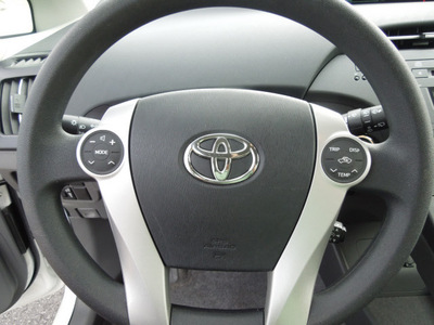 toyota prius 2010 white hybrid 4 cylinders front wheel drive automatic 34788