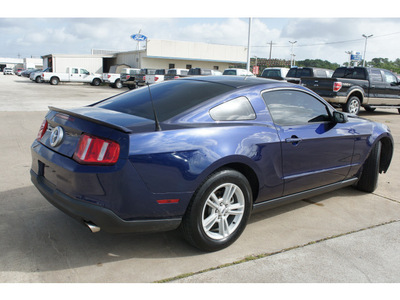 ford mustang 2011 dk  blue coupe v6 gasoline 6 cylinders rear wheel drive automatic 77539