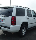 chevrolet tahoe 2007 white suv gasoline 8 cylinders rear wheel drive 4 speed automatic 78214