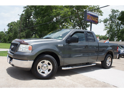 ford f 150 2004 dk  gray pickup truck xlt gasoline 8 cylinders rear wheel drive automatic 77515