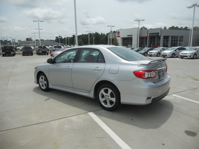 toyota corolla 2012 silver sedan s gasoline 4 cylinders front wheel drive automatic 75503