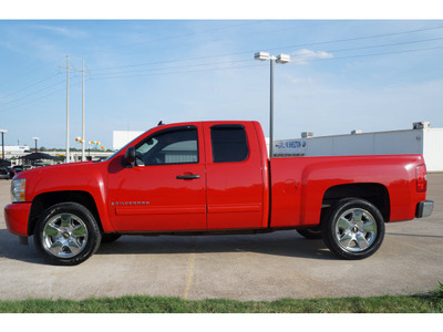 chevrolet silverado 1500 2009 red pickup truck gasoline 8 cylinders 2 wheel drive automatic 76502