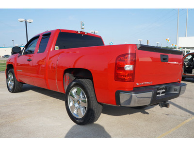 chevrolet silverado 1500 2009 red pickup truck gasoline 8 cylinders 2 wheel drive automatic 76502