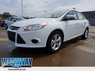 ford focus 2014 white sedan se flex fuel 4 cylinders front wheel drive automatic 75062