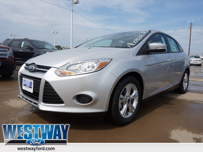 ford focus 2014 silver sedan se flex fuel 4 cylinders front wheel drive automatic 75062
