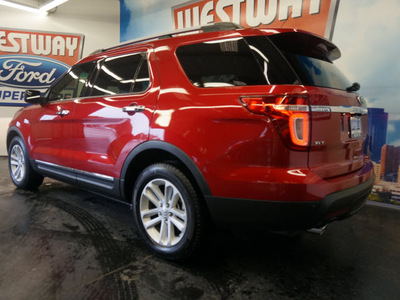 ford explorer 2012 red suv xlt gasoline 6 cylinders 2 wheel drive automatic 75062