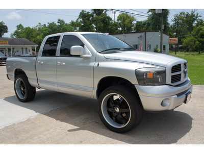 dodge ram 1500 2006 silver gasoline 8 cylinders 4 wheel drive automatic 77515